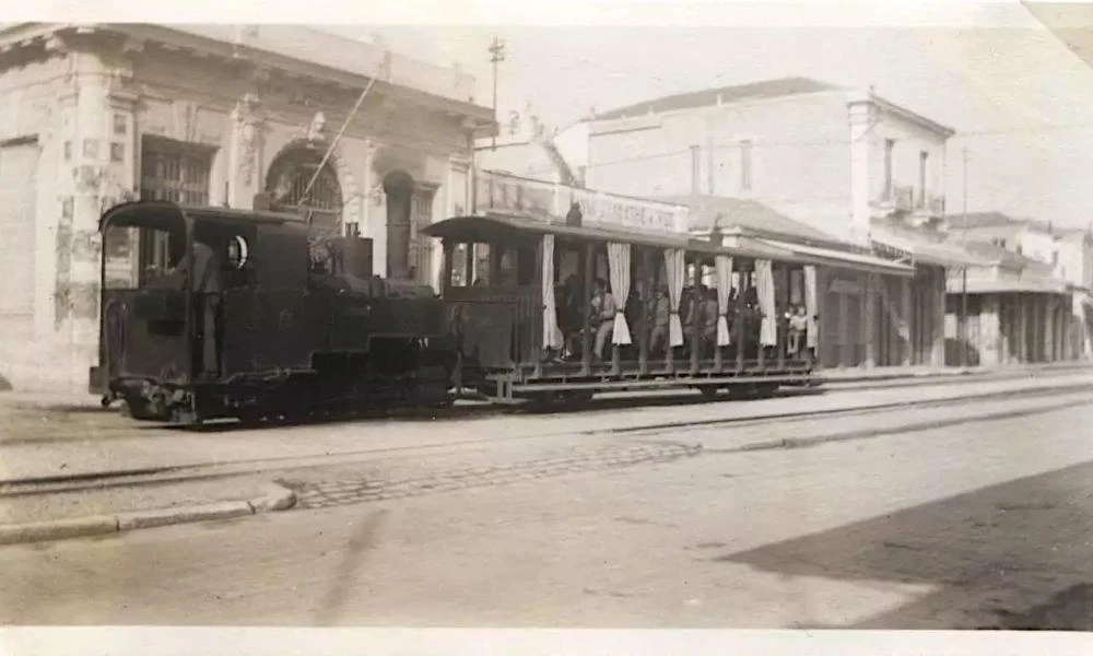 Το τραμ του Βόλου που έκανε τους τουρίστες να «σκάνε» στα γέλια